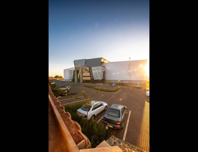 22,000M² WAREHOUSE TO LET IN GLEN MARAIS